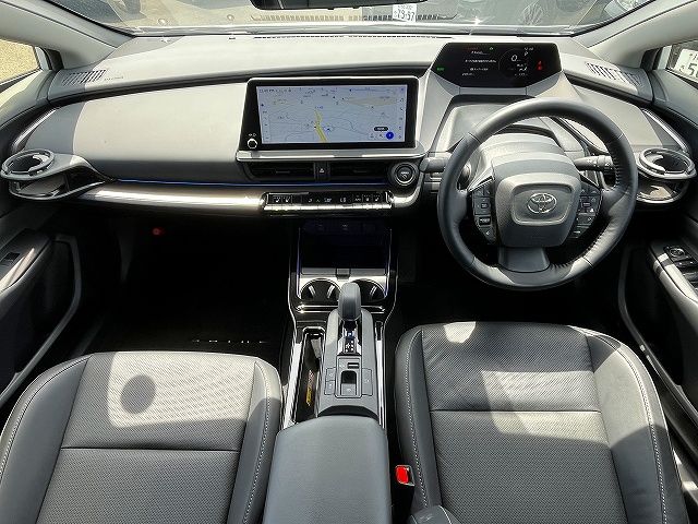 PRIUS 4WD