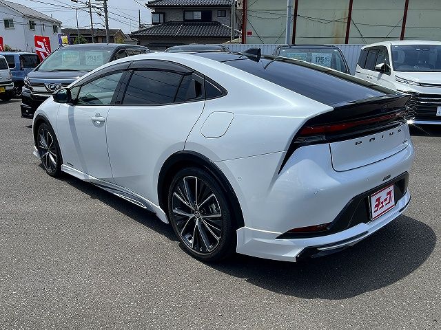 PRIUS 4WD