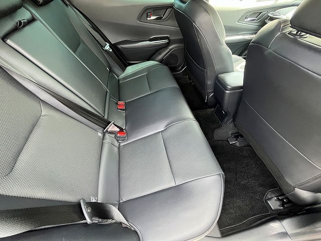 PRIUS 4WD