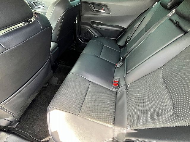 PRIUS 4WD