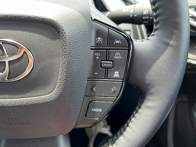 PRIUS 4WD