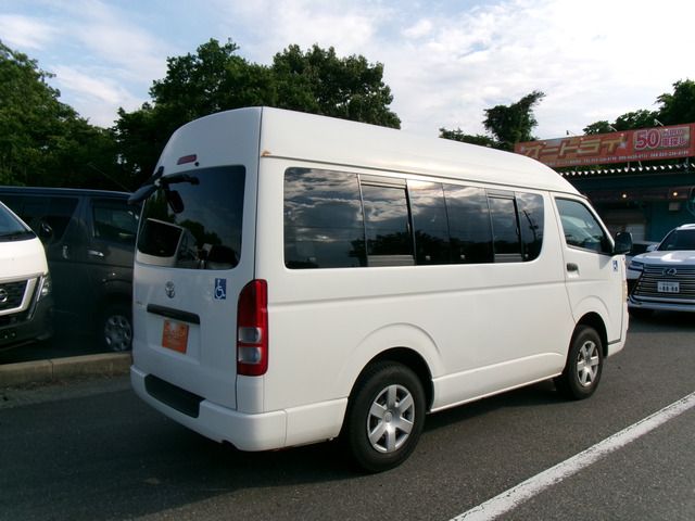 HIACE van 4WD