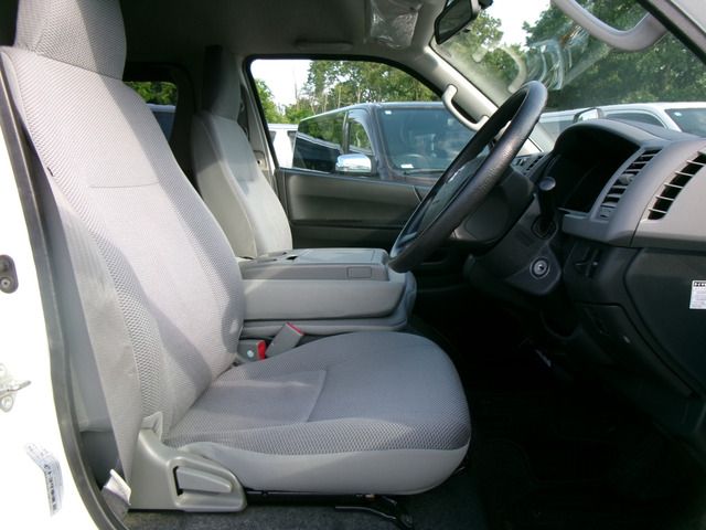 HIACE van 4WD