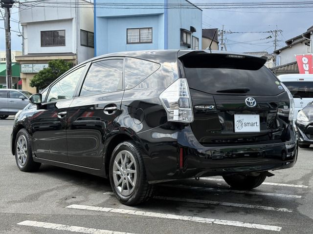 PRIUS Alpha