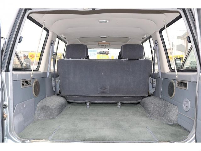 LANDCRUISER van
