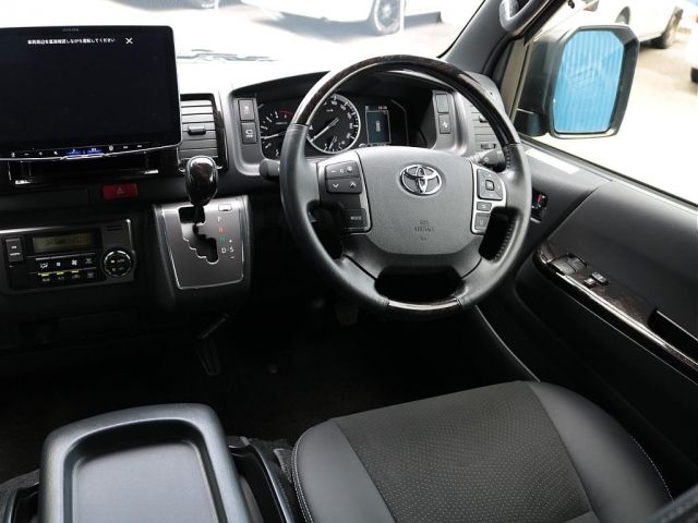 HIACE van 2WD