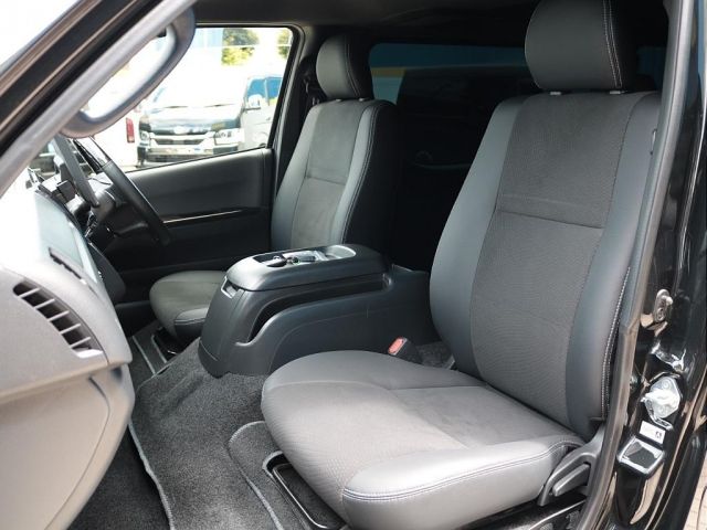 HIACE van 2WD