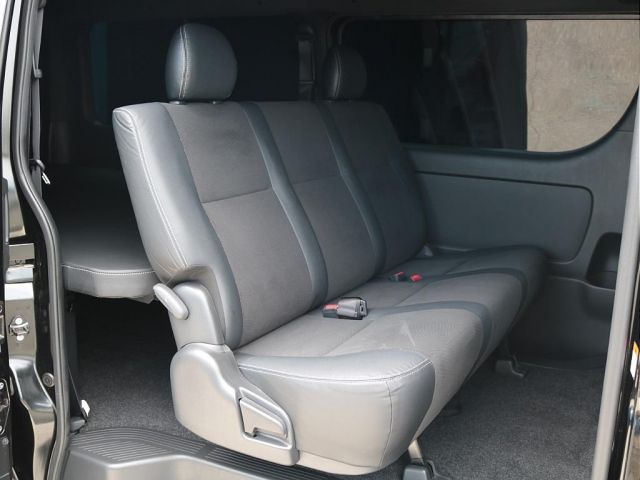 HIACE van 2WD