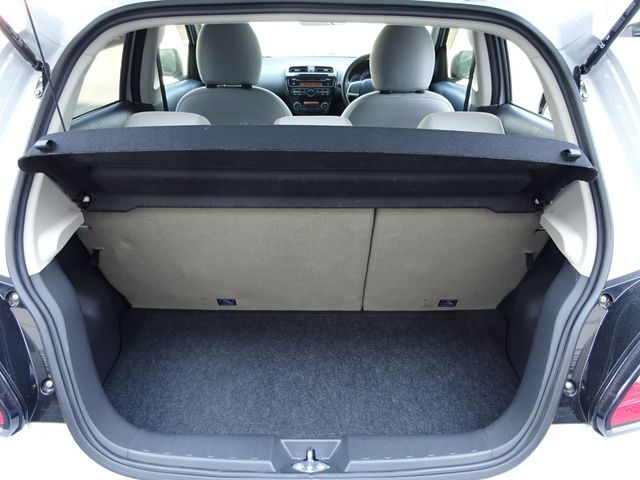 MIRAGE hatchback