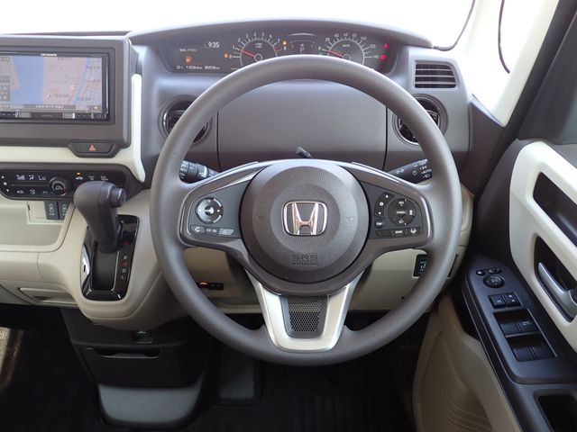 N BOX 4WD
