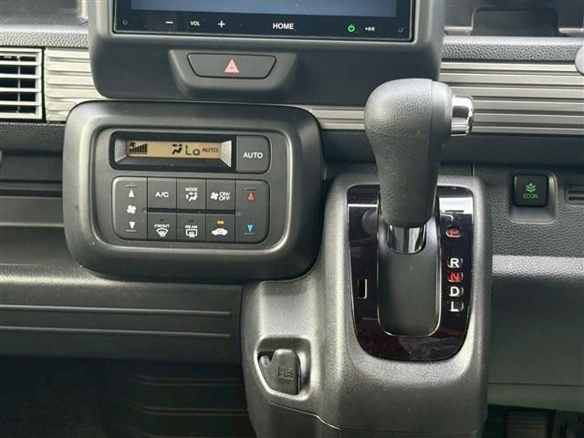 N-VAN