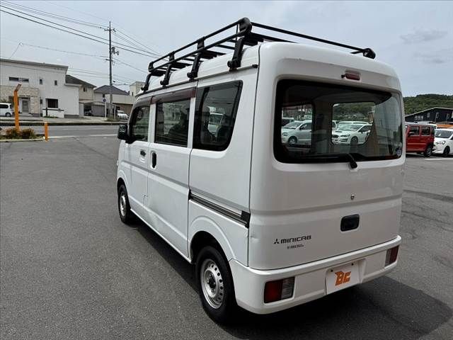 MINICAB van