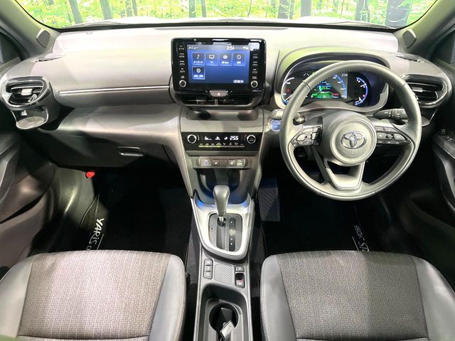 YARIS CROSS HYBRID