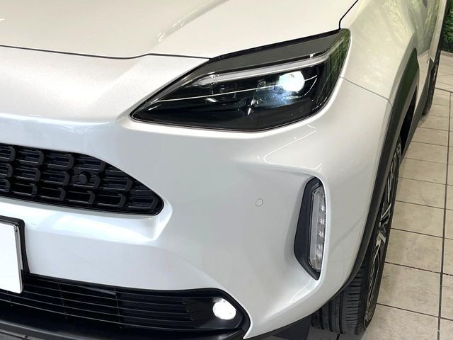 YARIS CROSS HYBRID