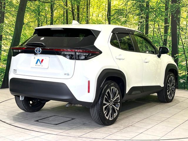 YARIS CROSS HYBRID