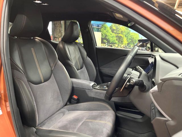 LEXUS LBX