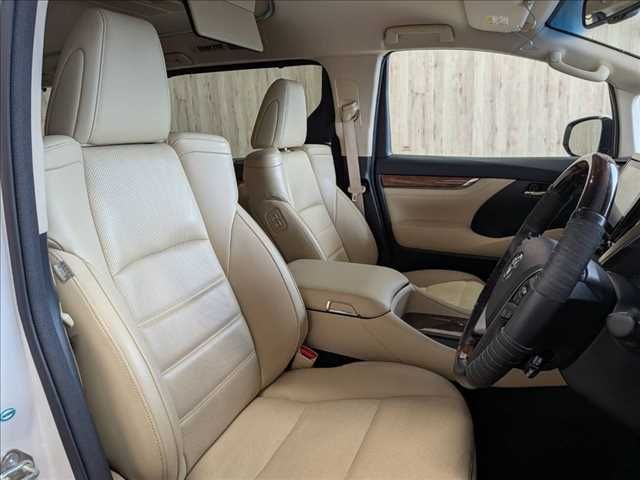 ALPHARD hybrid 4WD