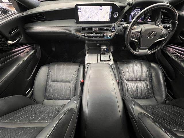 LEXUS LS500h 4WD