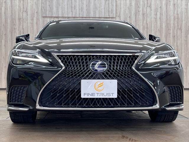 LEXUS LS500h 4WD