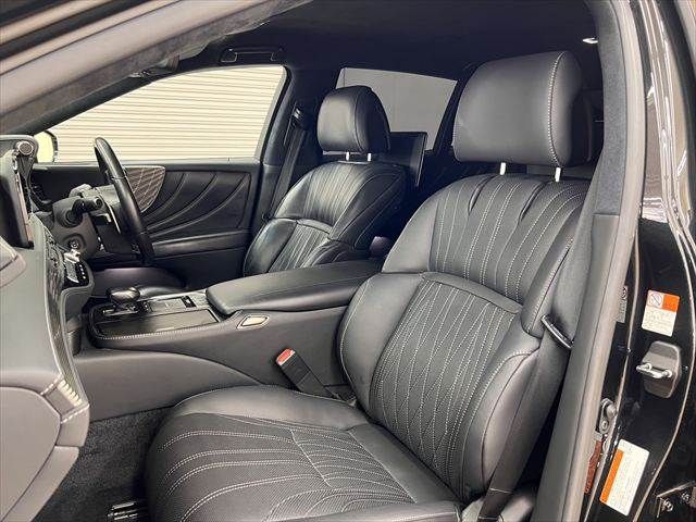 LEXUS LS500h 4WD