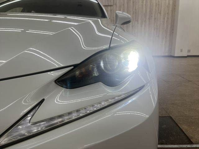 LEXUS IS300h