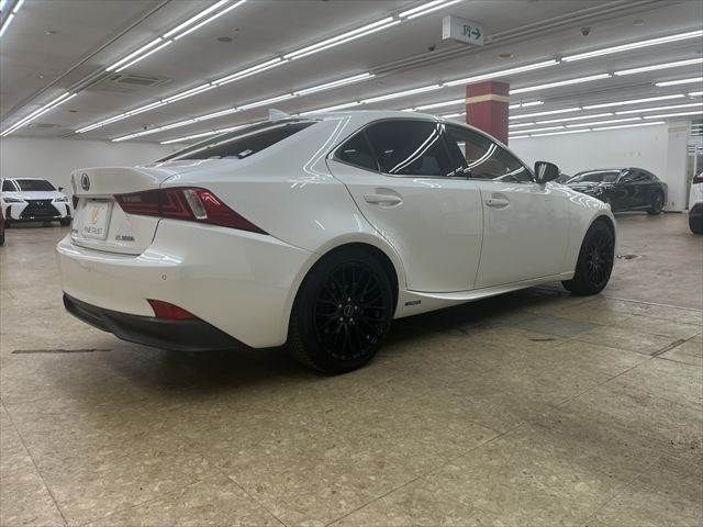 LEXUS IS300h