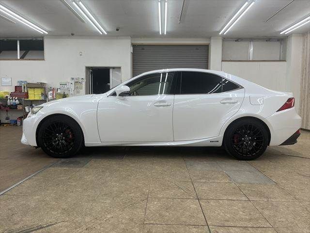 LEXUS IS300h