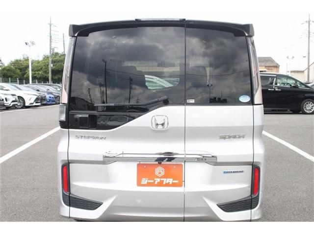 STEPWAGON e:HEV SPADA
