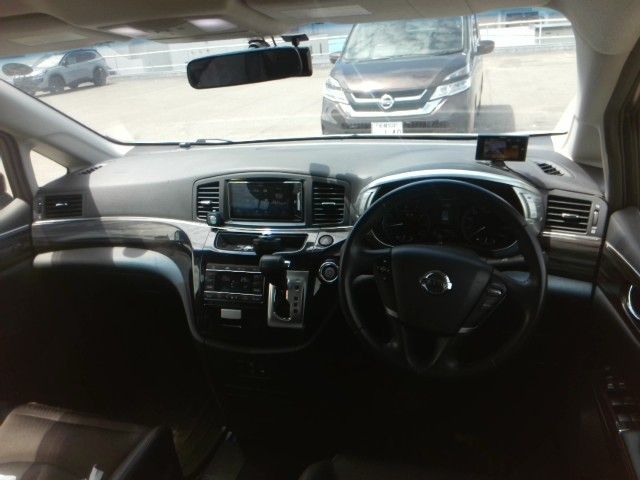 ELGRAND  4WD