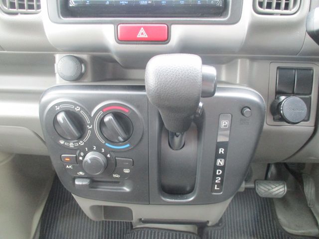 NV100 CLIPPER