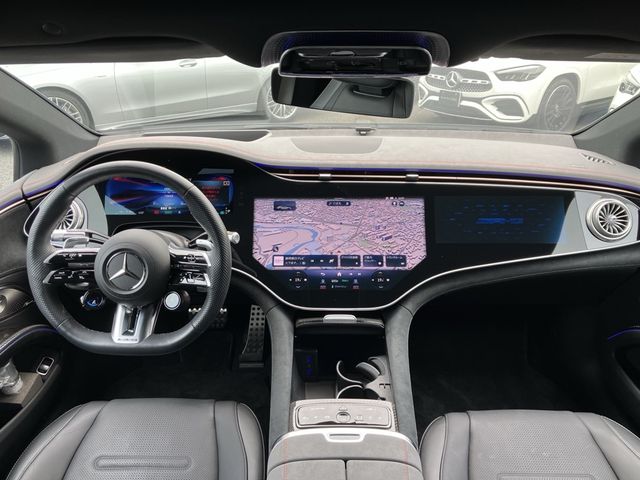MERCEDES AMG EQS