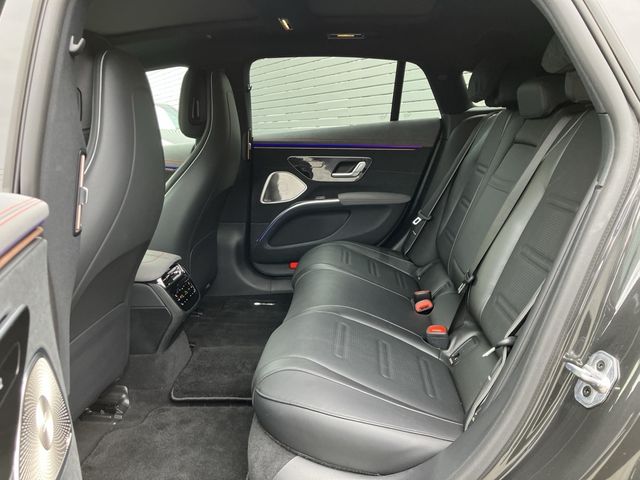 MERCEDES AMG EQS
