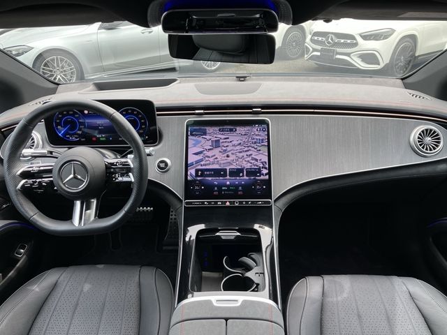 MERCEDES BENZ EQS