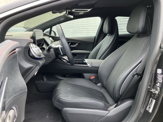 MERCEDES BENZ EQS