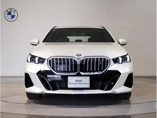 BMW i5 touring