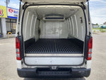 REGIUSACE 2WD van