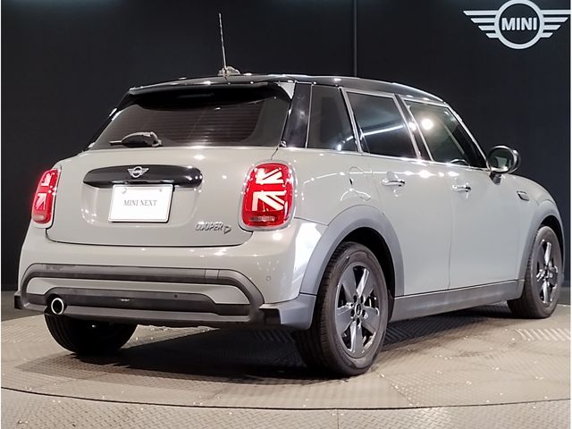 MINI COOPER D 5DOOR