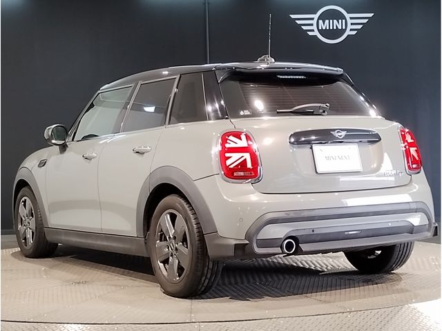 MINI COOPER D 5DOOR