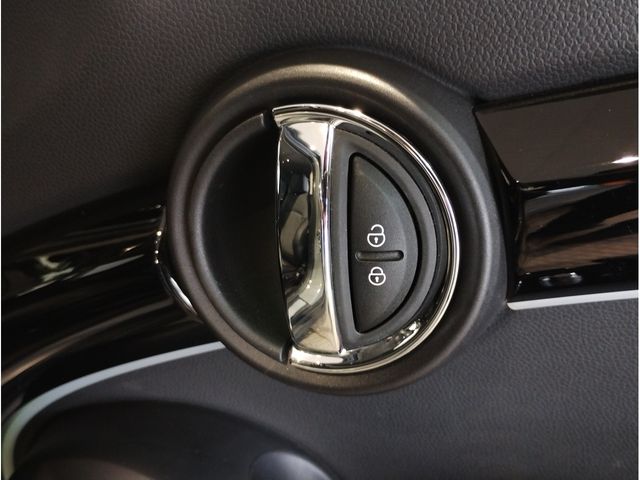 MINI COOPER D 5DOOR