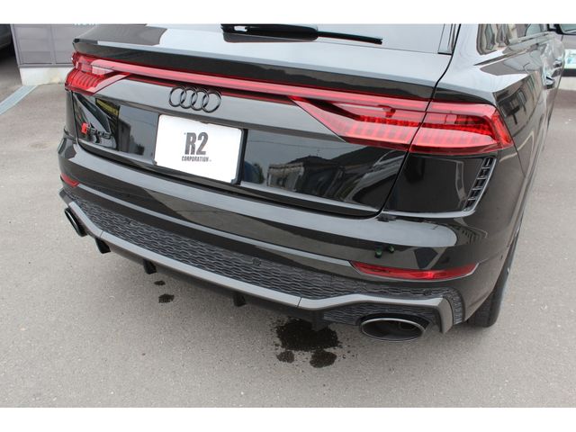 AUDI RS Q8