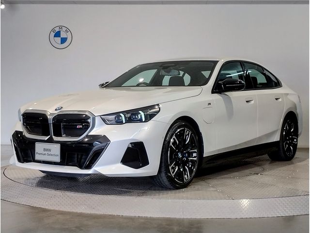 BMW i5