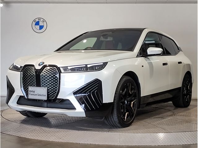 BMW iX