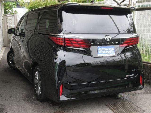 ALPHARD hybrid