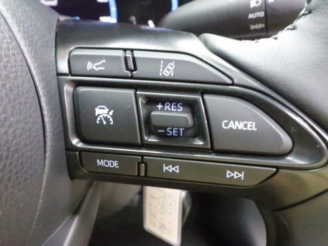 YARIS CROSS HYBRID