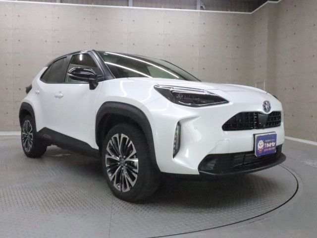 YARIS CROSS HYBRID