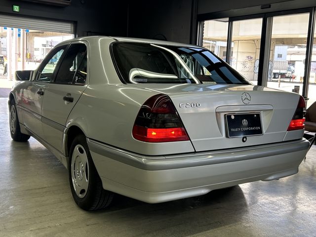 MERCEDES BENZ C class sedan