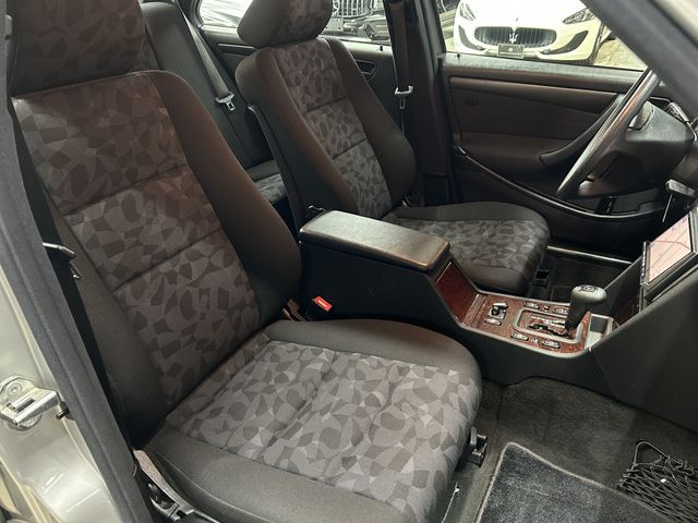 MERCEDES BENZ C class sedan