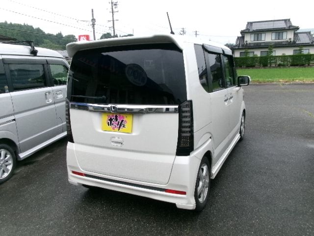 N BOX CUSTOM 4WD
