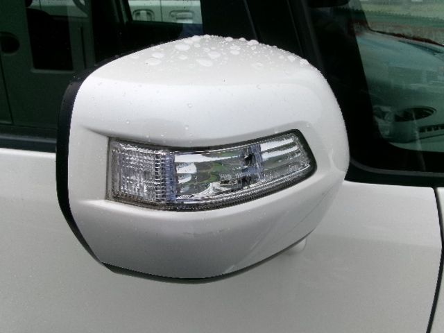 N BOX CUSTOM 4WD
