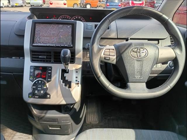 VOXY 4WD